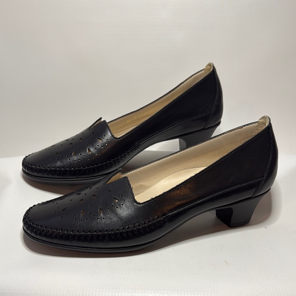 SAS “Sonyo” Black Leather Heels 9.5